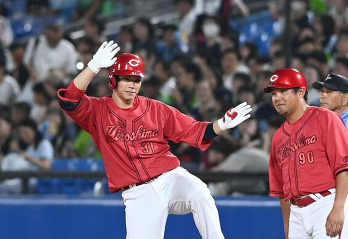 坂倉2安打２打点
