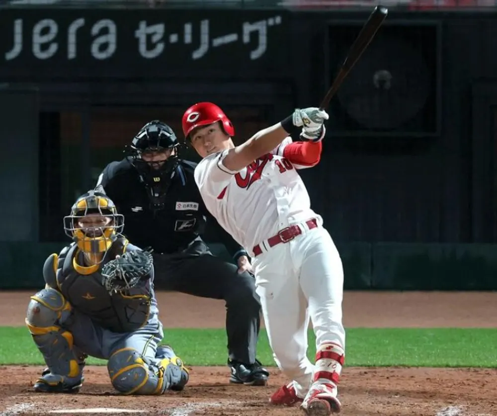 佐々木泰プロ入り初ホームラン